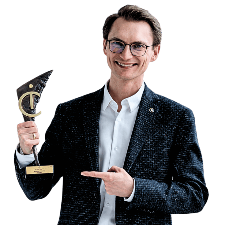 tuszkiewicz-statuetka